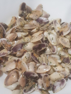 Una foto de Pechinas con ajo y perejil
