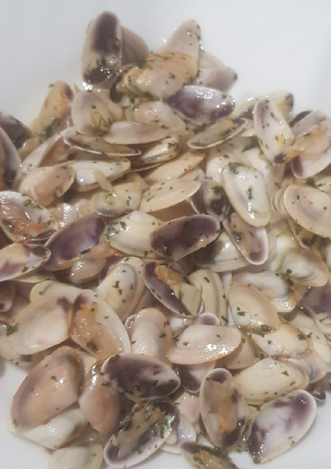 Una foto de Pechinas con ajo y perejil