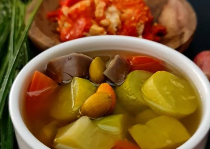 Bagaimana Menyiapkan Sayur Asem Cemplung & Sambal Tempe, Bikin Ngiler