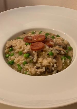 A picture of Chrorizo, Pea and Parmesan Risotto.