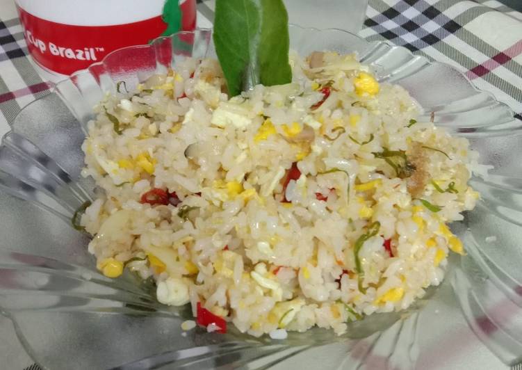 Nasi goreng daun jeruk by iie