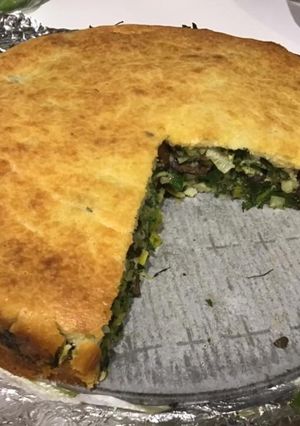 A picture of Заливной Луковый ПирогOnion pie.