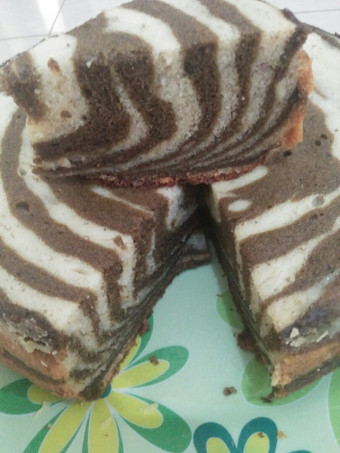 Resep Cake zebra putih telur (baking dengan rice cooker:) Istimewa