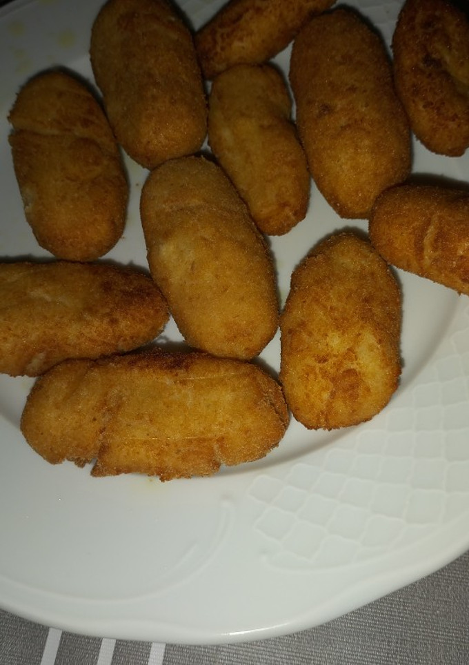 Una foto de Croquetas caseras de pollo 😋👌