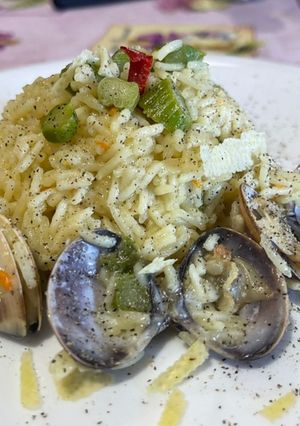 A picture of Risotto with Clams, Asparagus, and Saffron.