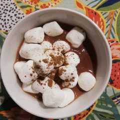 Una foto de Chocolate caliente con Marshmallow