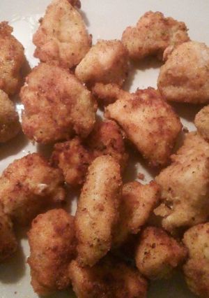 Una foto de Nuggets de pollo, mostaza y miel