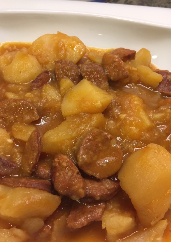 Una foto de Patatas a la riojana especial para invierno y otoño