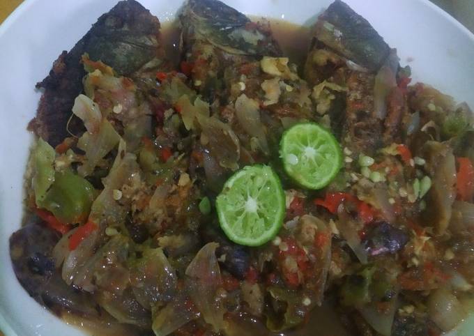 Pecak Ikan Mas