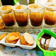 A picture of Pani puri/ gol gappay.