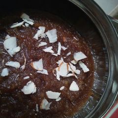 A picture of #Besan Halwa#.