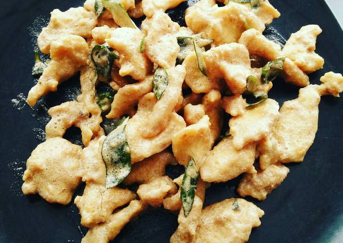 Ternyata begini loh! Bagaimana cara membuat Ayam crispy saus telor asin dijamin lezat