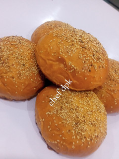 A picture of Dinner Buns.