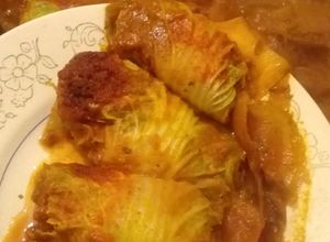 Una foto de Akusay relleno con carne picada