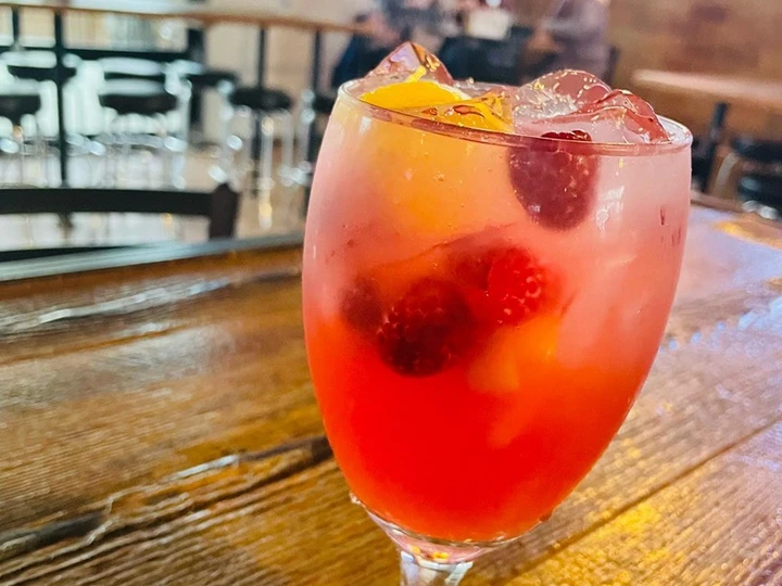Easy Way Prepare Pink Lemonade Sangria the  Makes Drooling Makes you drool