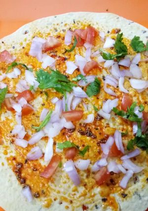 A picture of Masala papad.