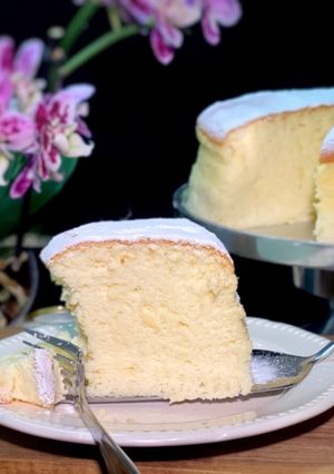 Una foto de 🇯🇵 CHEESECAKE JAPONÉS (スフレチーズケーキ, Japón)