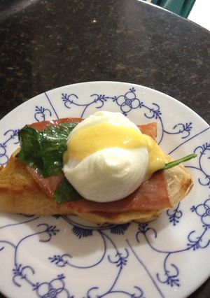 Una foto de Huevos benedictinos