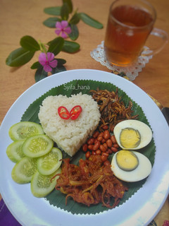 Foto resep Nasi Lemak Sambal Cumi