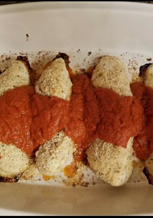 A picture of Easy Parmesan Crusted Ckicken.