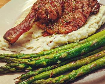 Popular Cuisine Duck Confit Dinner Very Delicious