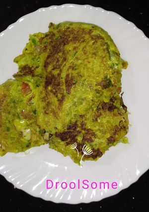 A picture of Peri peri pav cheese omelette.