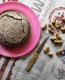 Bizcocho esponjoso de chocolate y cacahuete