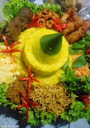 Foto resep Nasi Kuning Bandung Terunik dan Enak