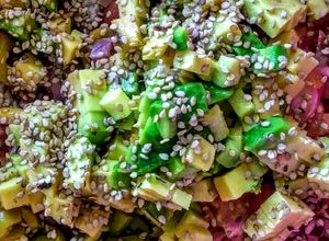 Una foto de ENSALADA Mixta, con Fiambres españoles...! 🐽