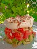 Tartar de aguacate y burrata