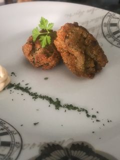 Una foto de Croquetas de berenjena rellenas de queso