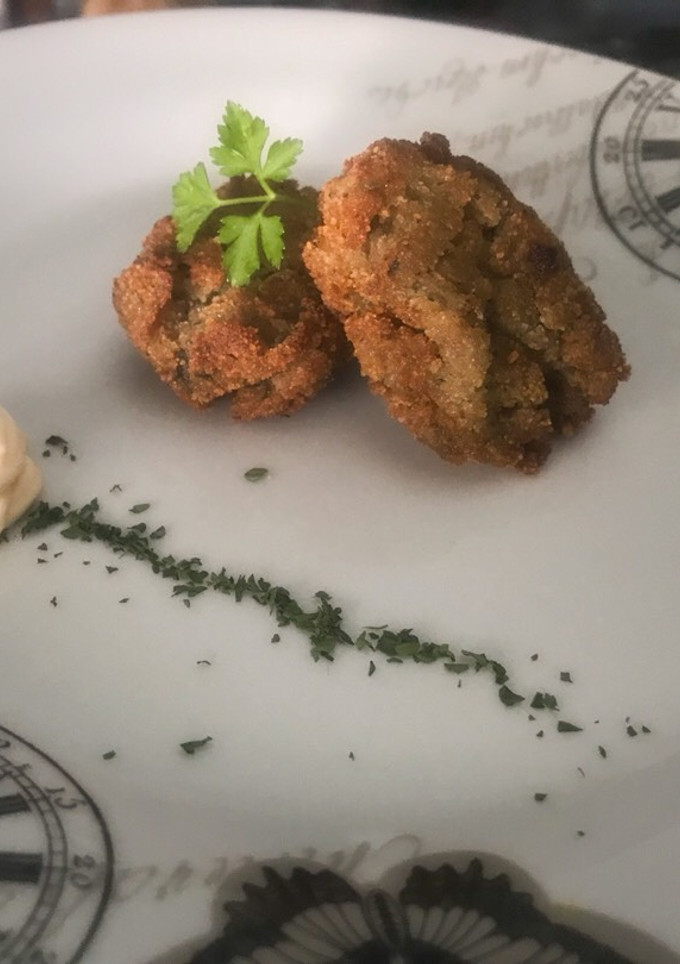 Una foto de Croquetas de berenjena rellenas de queso