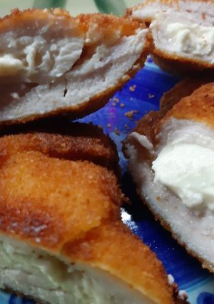 Juhtúróval töltött csirkemell recept fotója