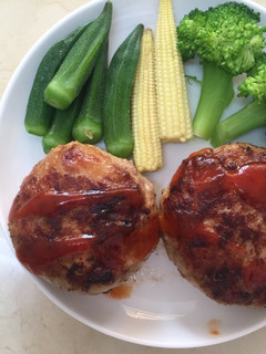 豬肉漢堡排 的食譜成品照片