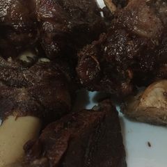 A picture of Fried meat.
