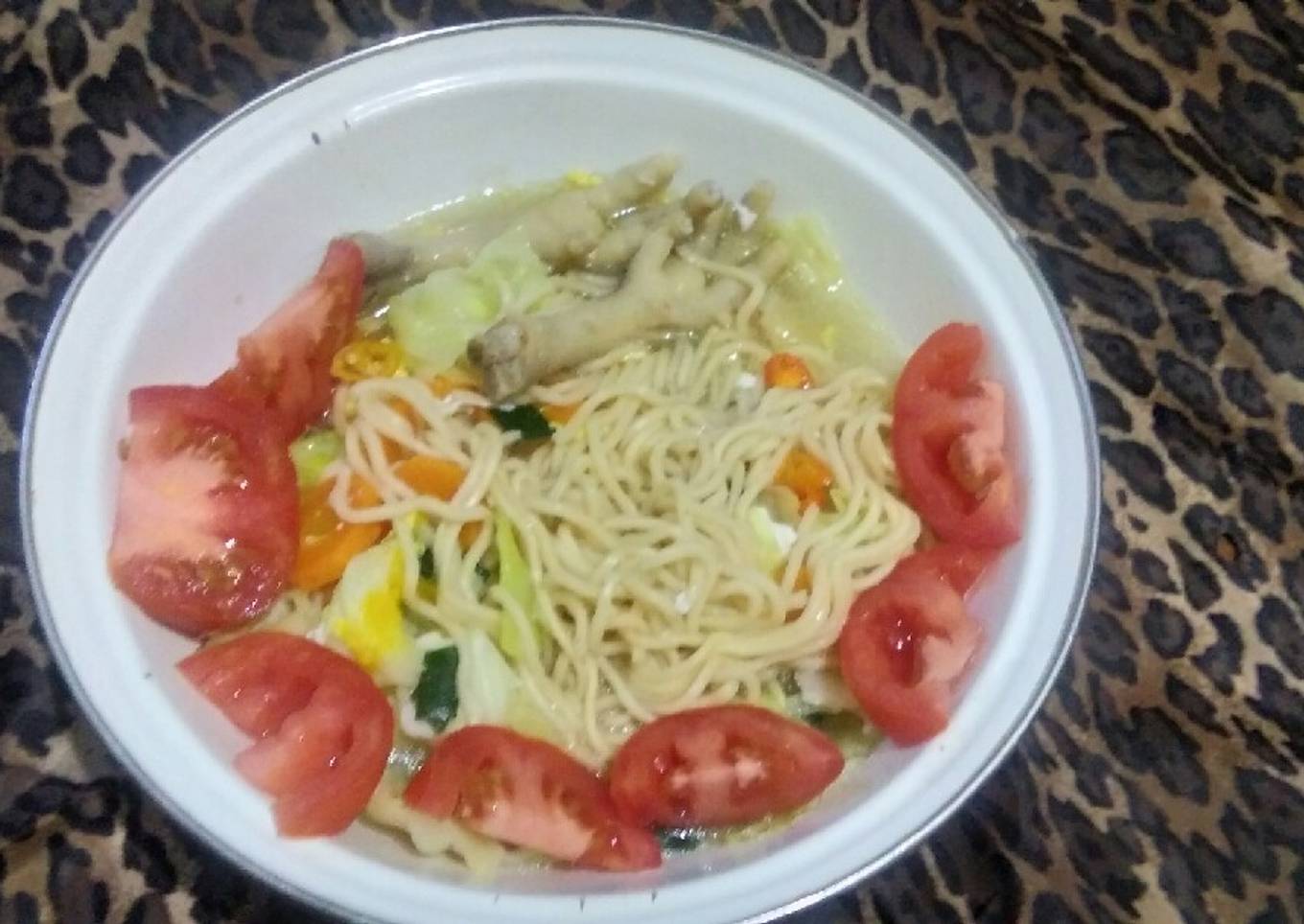 Mie Tek Tek Sayur Ceker