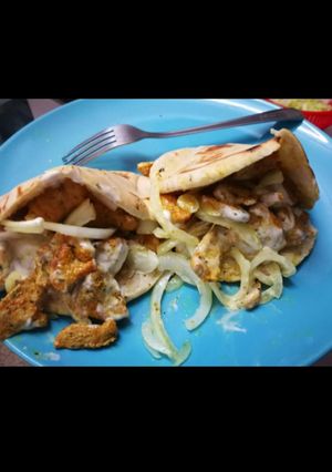 Una foto de "Pita" o kebab rápido