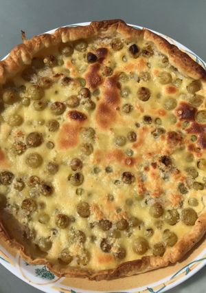Une photo de Tarte aux raisins du jardin et noix de coco