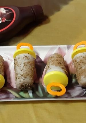 A picture of Crunchy Chocolate Popsicles.
