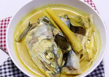 Resep Populer Gulai Kepala dan Tulang Ikan Tengiri Ala Rumahan