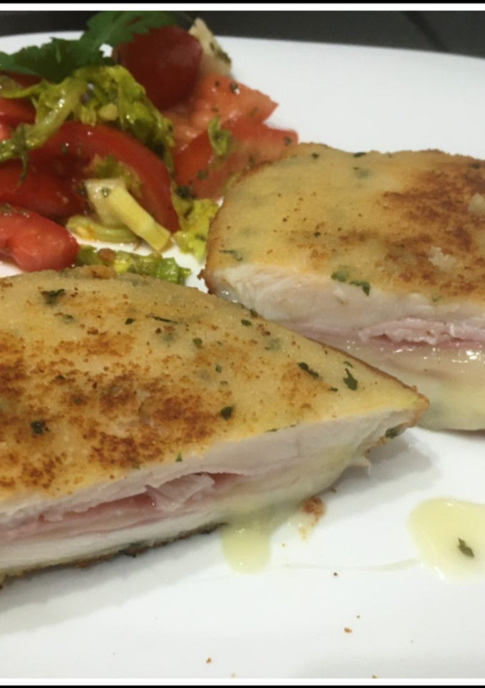 Una foto de Suprema de pollo rellena