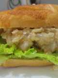Sándwich de pollo y cebollas grilladas🥪🧀🍗