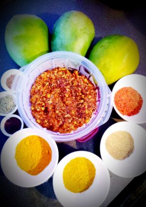 A picture of Raw mango chutney.
