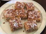 بسبوسة محشية بالجوز