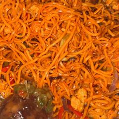 A picture of Noodles.