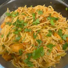 A picture of Chicken tandoori chowmein.