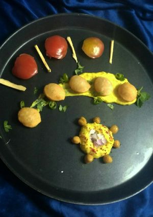 A picture of Chole potato dip.