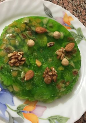 صورة لوصفة جيلي التفاح الاخضر والفواكه والمكسرات