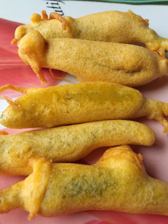 ભરેલા મરચાંના ભજીયા (Bharela Marcha Bhajiya Recipe In Gujarati) રેસીપી મુખ્ય ફોટો