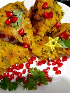 लौकी ढोकला (lauki dhokla recipe in Hindi) रेसिपी मुख्य फोटो